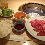 Kurogewagyuu Yakiniku Shichikou San - 