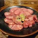 焼肉ホルモン あかまる - 