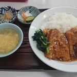 中華そば たみや - 角煮丼（セット内容）