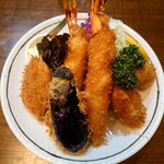 どん家 - フライの盛り合わせ