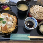 美濃屋 文右衛門 - かつ丼セット（1080円）