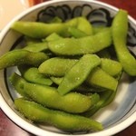 四季 - 店のおじさんと目があったので。新ものの枝豆はオマケ。