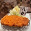 とんかつひがさ - 料理写真:1番人気の六白黒豚　2,500円