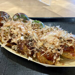 築地銀だこ - 料理写真:たこ焼き。