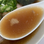 中華そば やなぎや - 特製中華そば(醤油)¥1000ノスープ