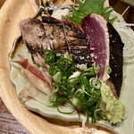 居酒屋 かつき - こちらが塩　鰹の旨みと藁焼きの香ばしさが直に味わえる