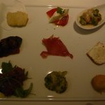 タニーチャ - ９種の前菜の盛り合わせ(2013.6)