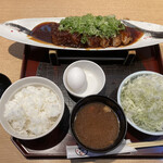 Tonkatsu Ebikatsu Shiawaseya - 