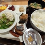ホテル京阪 - 鯖鮭がんもに納豆とサラダ