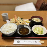 天ぷら割烹 いけだ - 天ぷら定食¥900