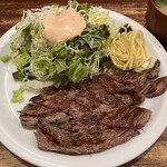 キューブ - ビーフステーキ