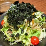 闇市 - 【韓国岩海苔サラダ】480円。