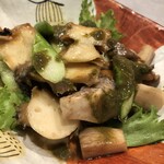 Grilled steamed abalone liver with sauce