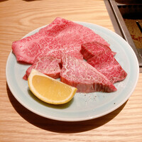 TANAKA YAKINIKU RESTAURANTE - 
