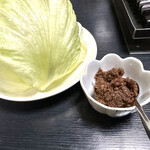 ぢどり屋 - 肉味噌レタス包み。