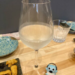 伊と千 - 白ワインのようで日本酒