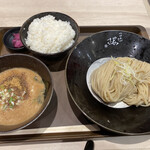 つけ麺・まぜそば桜 富山MAROOT店 - 