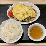 Menhan Shokudou Hachiemon - 肉玉ライス ¥800