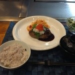 和牛１００%おろし明太子ハンバーグ２００g １，０８０円