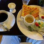 Popuri - コーヒーとモーニングサービス（エッグトースト）