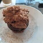 THE AOYAMA GRAND HOTEL -  メニューに載ってなかったバシュラングラッセやカカオのシュークリームが頼めたみたいなのかな？？よかった・・