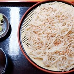 安田屋 - 料理写真:ごまだれそば(600円)