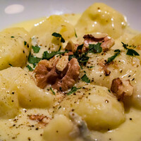 Osteria UVA RARA 横浜 - 