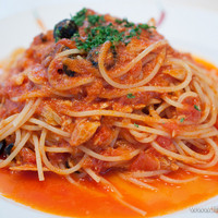 トラットリア・イタリア 品川店 - ツナとオリーブのトマトソーススパゲティ