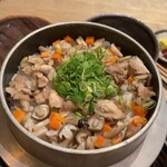Wagokoro Kozaru - 鶏とごぼうの釜飯