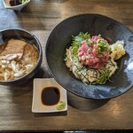 喜多方食堂 麺や 玄 佐倉分店 - 中落ち丼と半らーめん