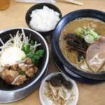 麺房 十兵衛 - 【限定】鶏豚骨らーめん830円＋ガリマヨ丼の具320円