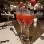 ロウリーズ・ザ・プライムリブ - 