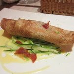 アントューカ - 海の幸を包んだそば粉のクレープ ライム香るブールブランソース