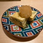 鮨 かぐら - しそわかめ出汁巻き