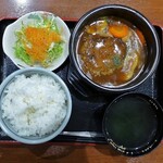 肉屋の飯屋 - 石鍋牛タンデミグラス煮込みハンバーグ定食