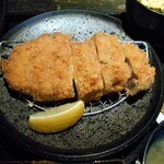 楽菜ダイニング喰堂 - 肉厚でやわらかく美味しかったとんかつ