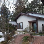 日と月 - オシャレな民家風のお店