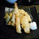 楽菜ダイニング喰堂 - 季節の天ぷら盛り合わせ