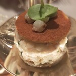 ASAHINA Gastronome - そば粉のブリニ、カシューナッツのコンディモン