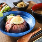 Roast beef bowl ~ topped with hot spring egg ~