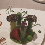 ASAHINA Gastronome - アスパラと乾燥キャビア