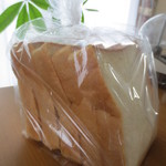 森の家 - 高級食パン5牧切（231円）