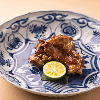 Grilled soft-shelled soft-shelled turtle, one of the specialties that changed Suetomi's view of cooking