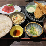 Kido ya - ミックスフライ定食９８０円。ご飯が大盛りで登場しました。注文時に半分と伝えるのが良いみたいです