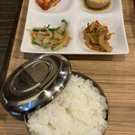狎鴎亭 - 韓国式ご飯とお惣菜