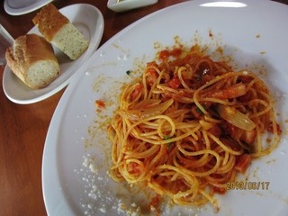 イタリア料理 チャオチャオ - 新玉ねぎのトマトソース(食べかけでスミマセン)