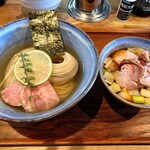 ヨコクラストアハウス - 