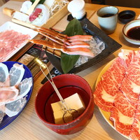 源氏総本店 南越谷店 - かにしゃぶ付き黒毛牛しゃぶと国産豚お替り自由コース