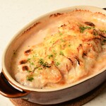 Taverna COCCOLE - Coccoleのグラタンは、じゃがいもと玉ねぎをベースに牛乳とバターを入れて、コトコト煮込んだグラタンです。