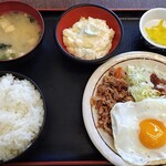 ゆうちゃん食堂 - 料理写真:日替り定食